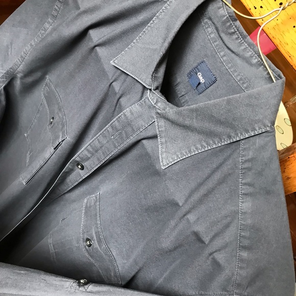Casual button down. Gap brand. Worn in look. - Picture 3 of 5